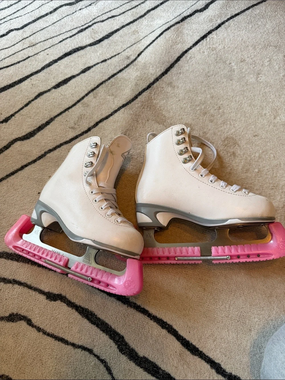 JACKSON White Kids Figure Ice Skates with Pink Blade Guards